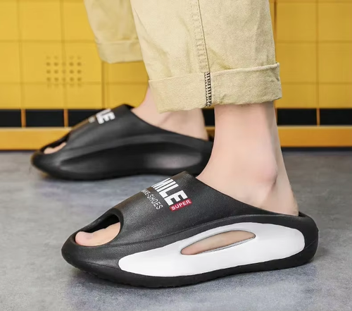High quality New Slippersr Men Women Eva Soft Bottom Slippers Thick Bottom Comfortable Shock-absorbing Lightweight Beach Shoes