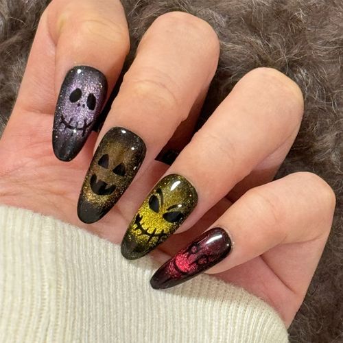 24 piece 3D cat eye fake nail patch horror green almond shaped bat ghost head bone wearable fake nail tip manicure set