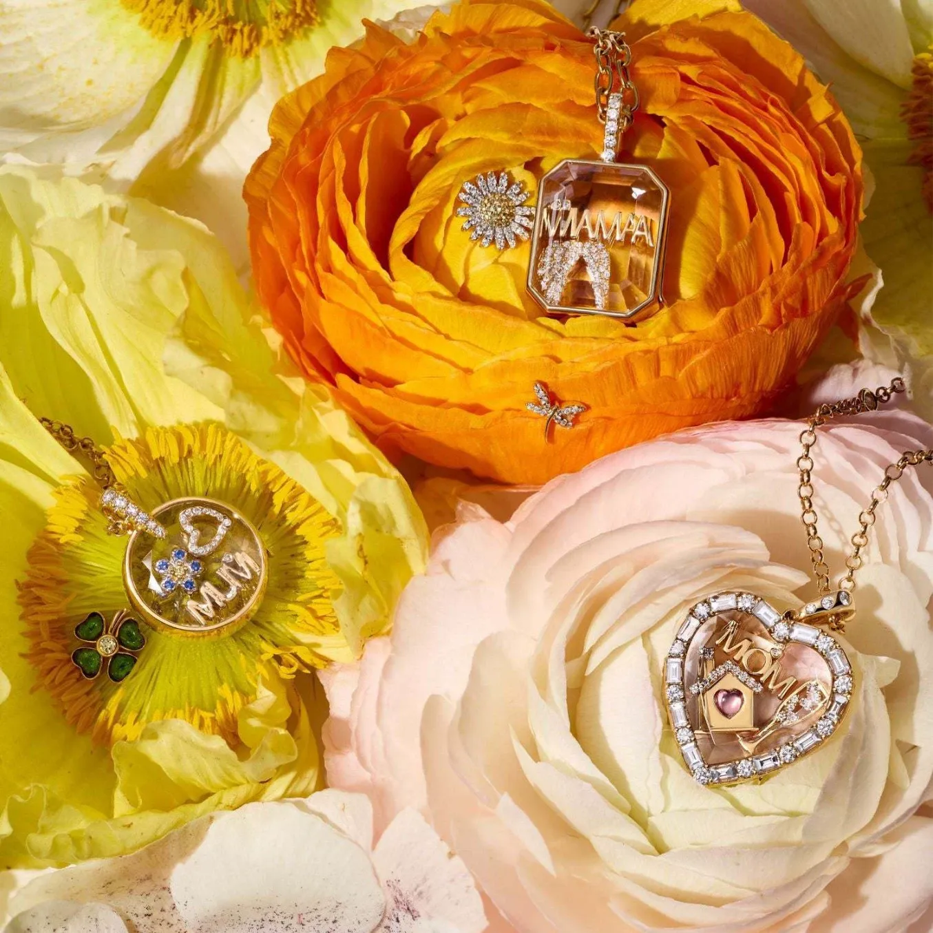 Heart-shaped Pendant Necklace Open and Close Transparent Box Accessories Unique Gift