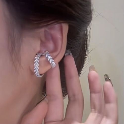 A pair Full zircon leaf double-layer ear bone clip light luxury zircon no ear piercing design earrings ear clip earrings