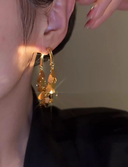 Gold tassel sparkling earrings, super fairy temperament (A pair)