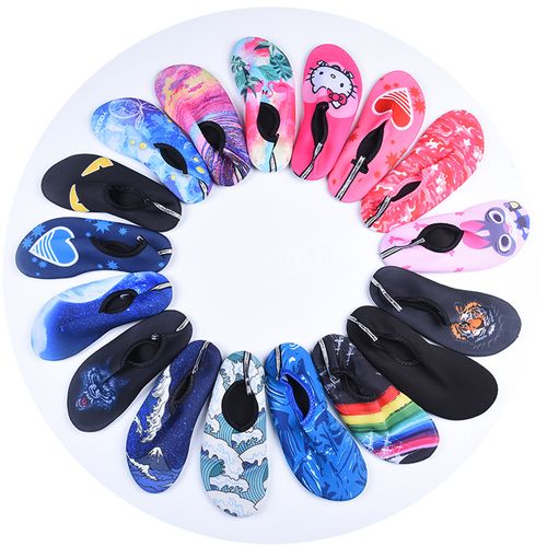 Printed snorkeling shoes with hard soles, outdoor wading shoes