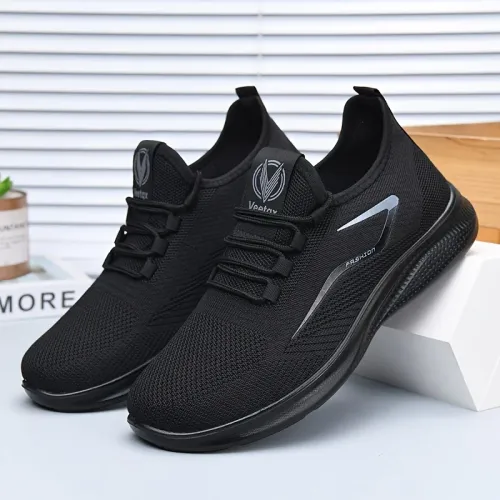 Men Lightweight Sneakers Slip On Breathable Mesh Walking Shoes Non Slip Casual Outdoor Running Comfortable soft Summer Shoes