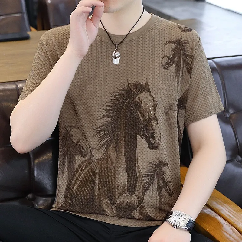 Men's Ice Silk Crew-Neck Short-Sleeve Tee with Horse Print