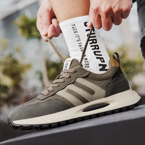 New comfortable soft sole, anti slip and wear-resistant sports shoes