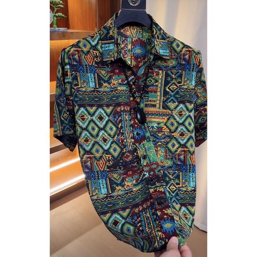 Sophisticated, niche men's summer wear featuring color-blocking.