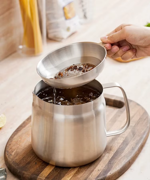 2.0L Stainless Steel Oil Filtering Pot — Multi-purpose pot for oil filtering, deep-frying, and cooking.