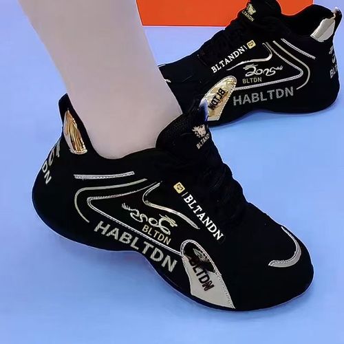Men's casual sports shoes are fashionable, high-quality, and non slip