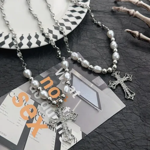 Hollowed-out Cross Zircon Pendant Imitation Pearl Beaded Necklace for Women Trend Charm Jewelry Accessories