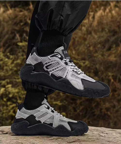Casual Sneakers 2026 New Fashion Increase Anti-slip Low-top Casual Sports Shoes