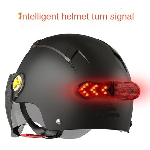 Smart helmet automatic turn signal