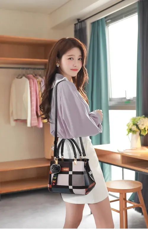 2026 🔥New Stylish Plaid Crossbody 💫 Tote Bag👜