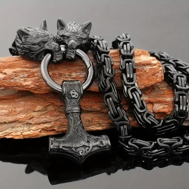 Punk rock titanium hammer pendant necklace, Viking style wolf head totem accessories, let the wolf head bring you different courage