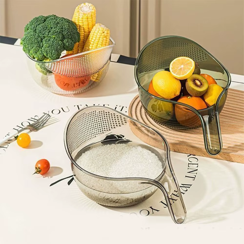 A multi-functional rice-washing bowl and draining scoop