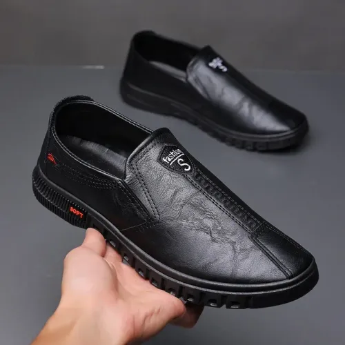 Men's soft soled business shoes are breathable, lightweight, and durable