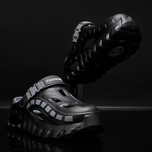 Fashionable thick soled sandals with breathable hollow out design