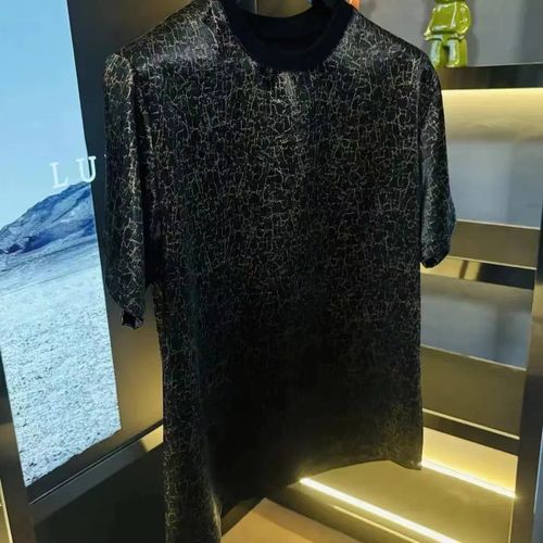 Men's Textured Crew-Neck Short-Sleeve Shirt