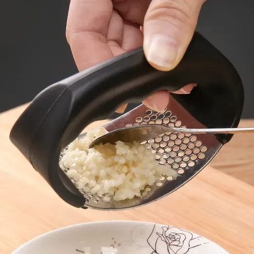 Stainless Steel Garlic Press Crusher Manual Garlic Chopper Garlic Chopping Tools Fruits and Vegetables Kitchen Gadge