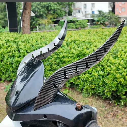 A pair New Style Dragon Horn Car Roof Modification for Cars Universal 3D Devil Horn Style Roof Decorative Accessory