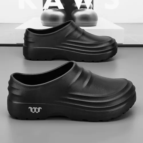 New Men's Anti-slip Chef Shoes Sandals For Men Working Shoes Waterproof Fashion Garden Shoes Clogs For Beach Slippers