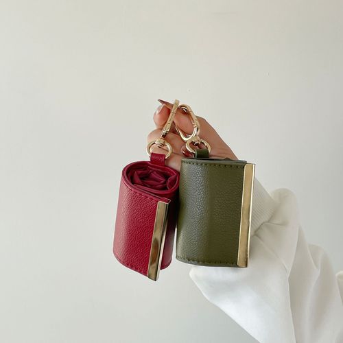 The Compact, Multi-Functional Tote That Fits in Your Pocket