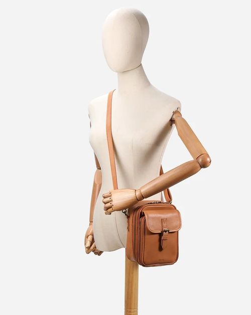 Multifunctional crossbody bag