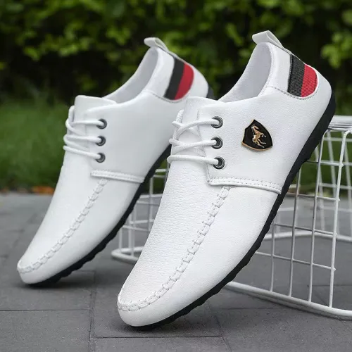Anti smashing and anti stabbing sports safety shoes