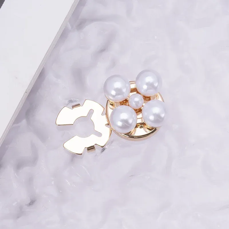 2PCS Creative Decorative Shirt Cufflins Buttons Fashionable Accents for Men Women's Business Casual Formal Wear