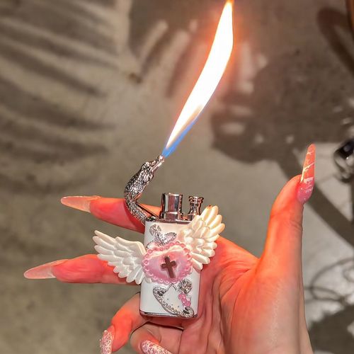 Crocodile head-shaped inflatable handmade lighter