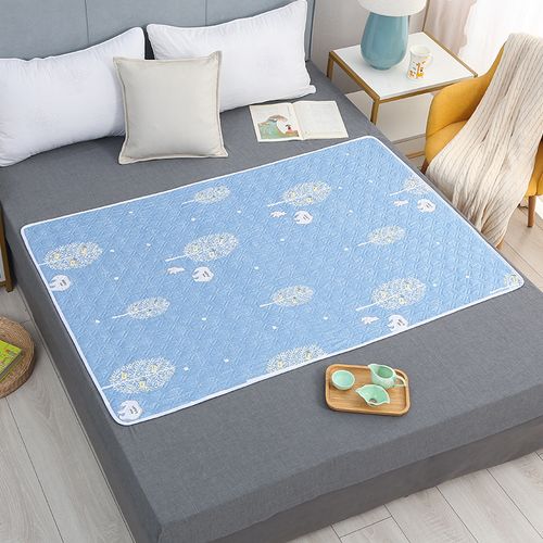 80x120cm waterproof and washable diaper pad for nighttime and menstrual protection, suitable for elderly, patient, and infant care.