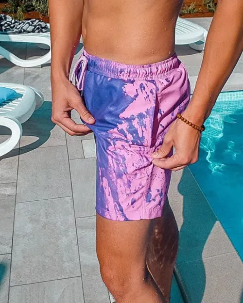 Quick drying fabric shorts that change color when exposed to water