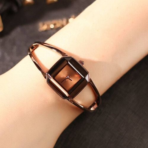 Fashion square dial quartz watch