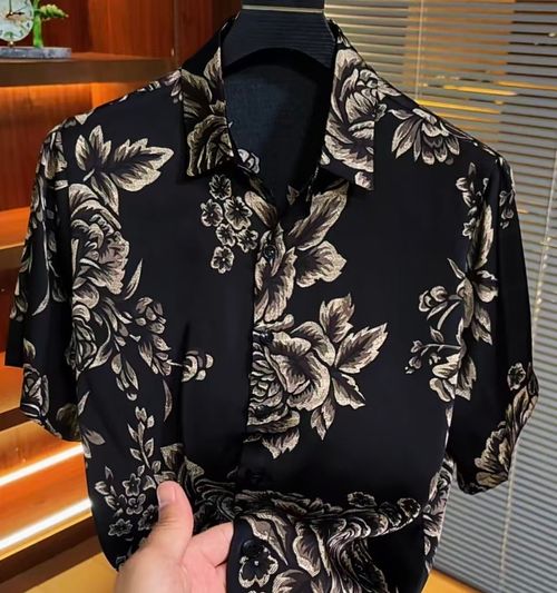 Luxury Golden Pattern Short Sleeve Shirt For Men
