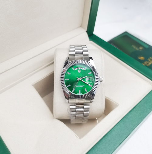 Men's Watch Luxury Quartz Watch  Waterproof Calendar Stainless Steel Strap