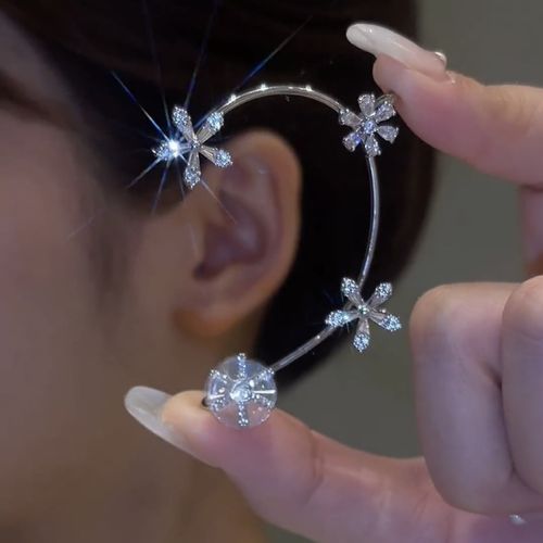 Rotating flower ear hooks for women without pierced ears, ear clip earrings, rotatable niche design, creative temperament ear accessories for women