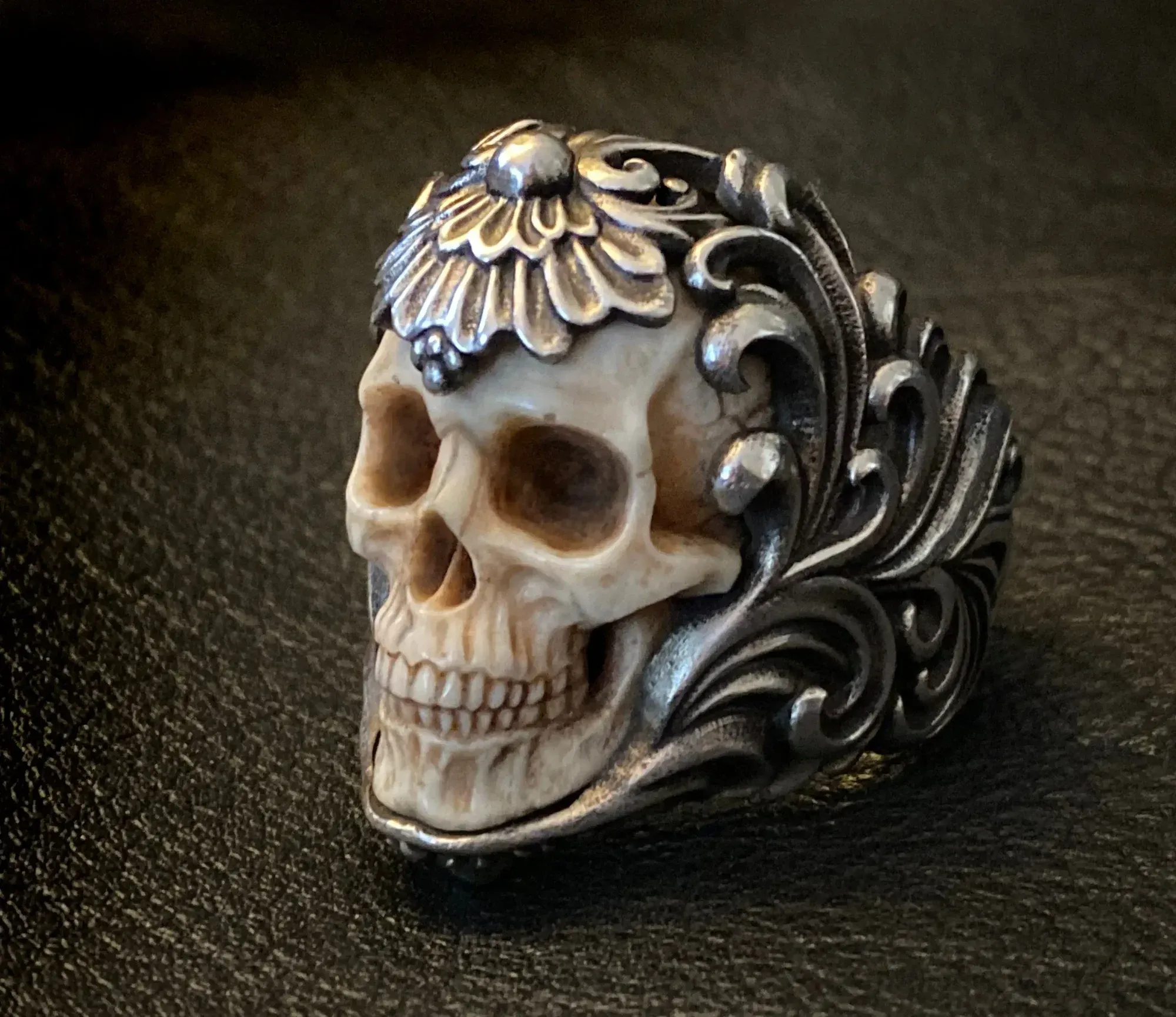 💀Adjustable opening Vintage Polish Floral Armor Antler Skull Ring