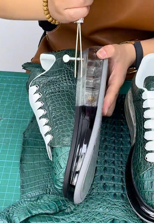 Men Casual Sneakers  Luxury  Lace-up Platform Shoes