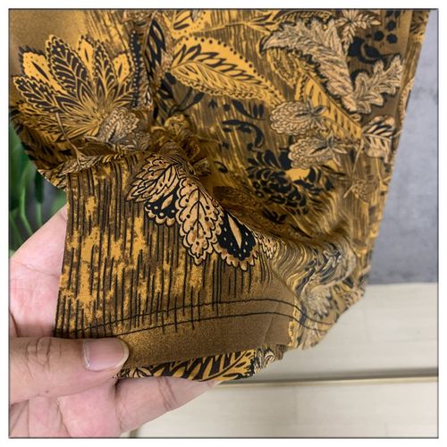 Metallic-thread leaf-print shirt