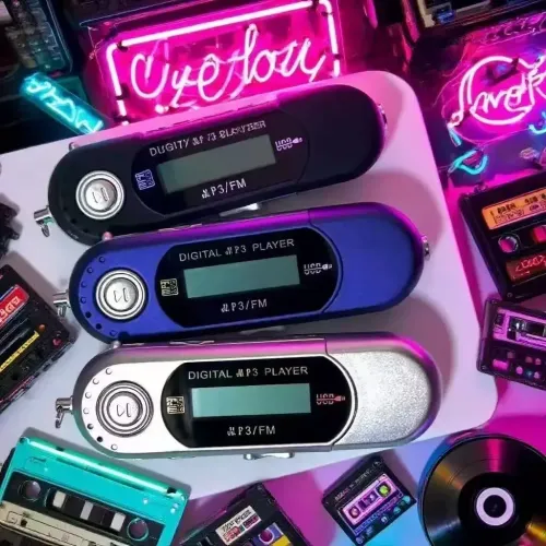 Portable Mini USB MP3 Player 32GB TF Storage FM Radio Music Player Digital LCD Screen Multifunction MP3 Music Player USB Stick