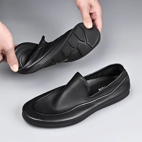 Men's soft-leather casual business shoes—breathable, thin-soled, and suitable for summer.