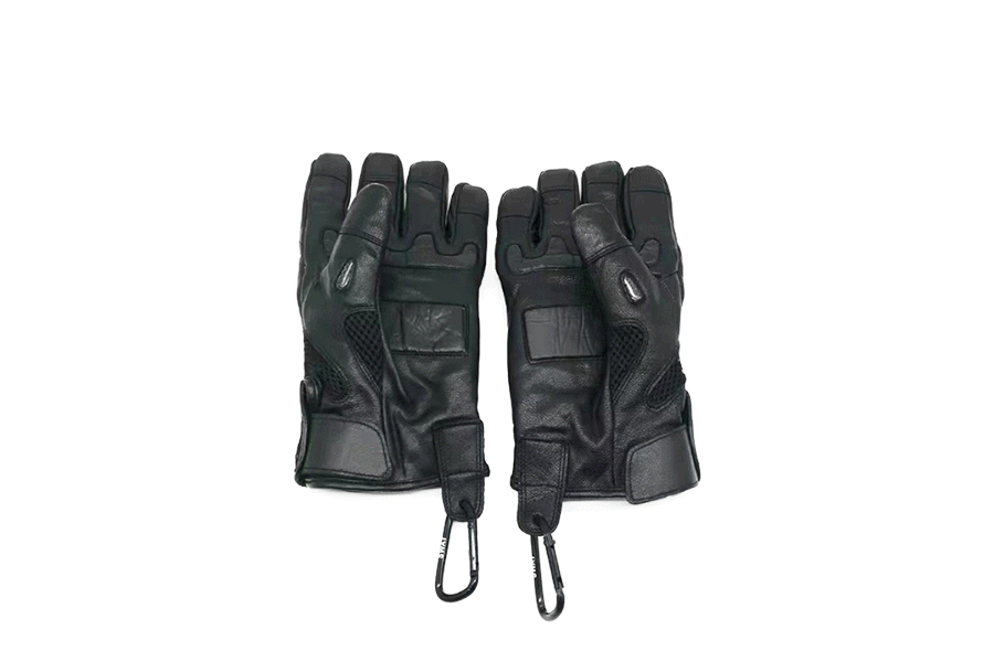 Defensive shock gloves