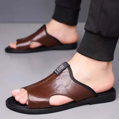 Sandals for Men Brand Casual Shoes Outdoor Fashion Men's Slippers Comfortable Beach Shoes High Quality Leather Men Flat Sandals