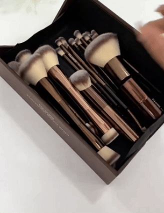7 Reasons Why This 20-Piece Coffee Makeup Brush Set Is Winning the Hearts of Beauty Lovers