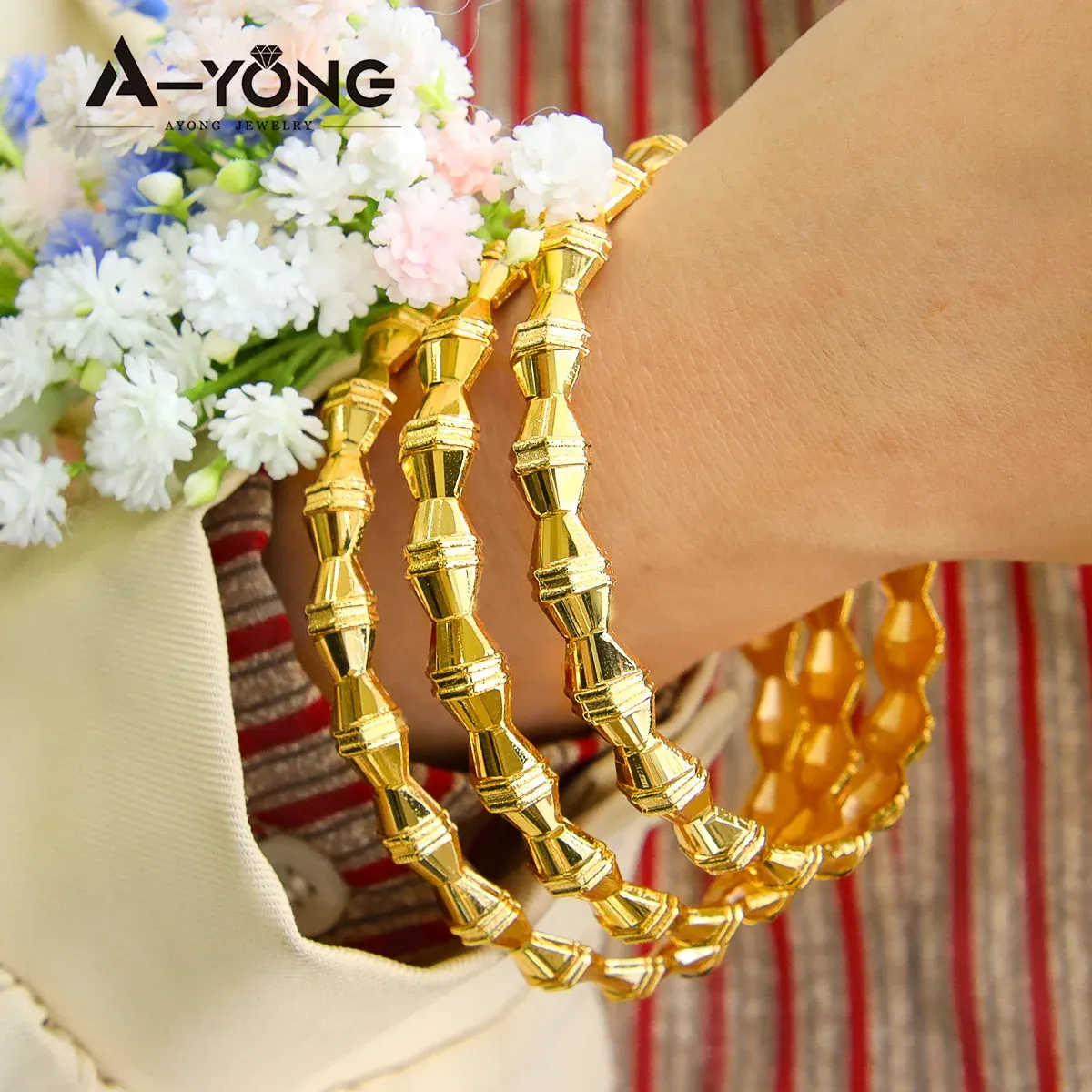 1 Pcs Vintage African-Inspired Bamboo Bangle: Textured Gold-Plated Carved Bangle for Traditional Weddings & Ethnic Celebrations