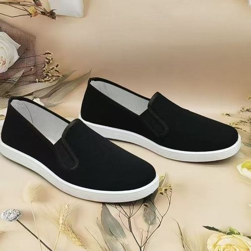 Casual summer shoes—non-slip, waterproof, breathable, and lightweight.