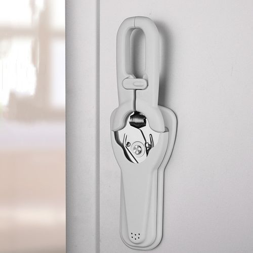 Magnetic kitchen scissors