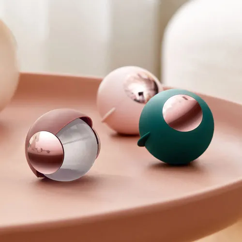 Reusable hair removal balls