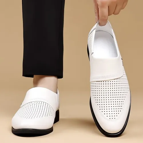 White men's business hollowed out leather shoes, breathable and fashionable leather sandals