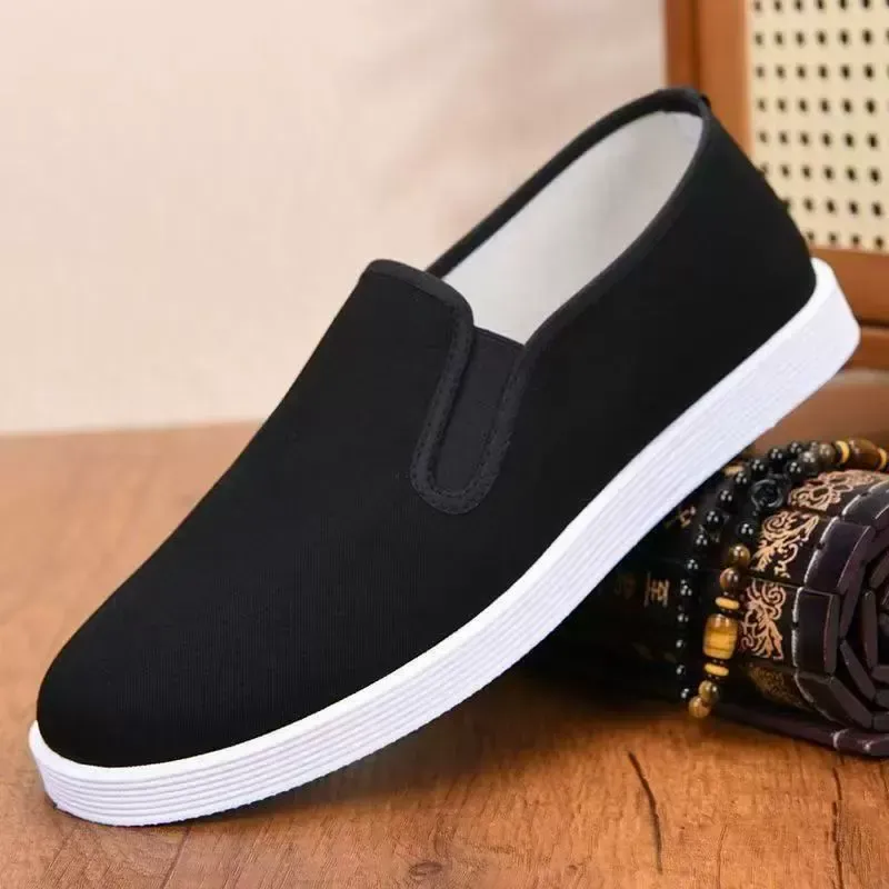 Casual summer shoes—non-slip, waterproof, breathable, and lightweight.