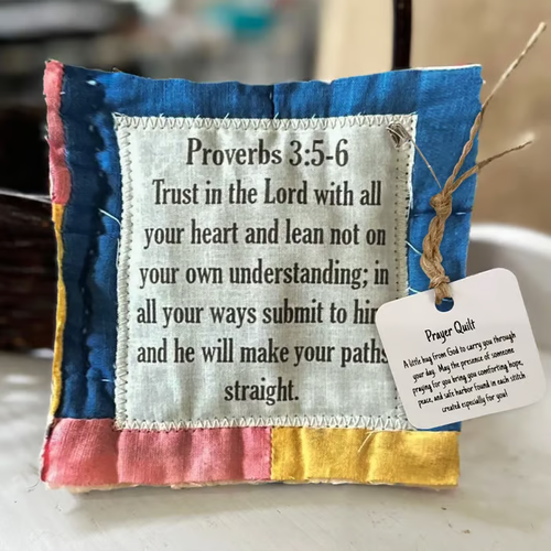 ✝️Best Encouraged And Blessed Gift-Prayer Quilt with cross inside